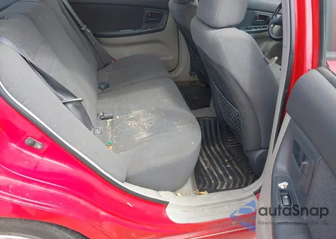 2006 Kia Spectra5 z USA, uszkodzony, nr VIN KNAFE161565281500